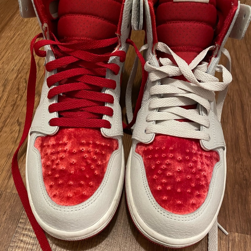 Jordan 1 Zoom CMFT 2 "Valentines Day" Women's Shoe